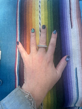 Load image into Gallery viewer, Vintage Sterling Avant Garde Square Bar Ring
