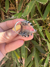 Load image into Gallery viewer, Vintage Coral Middle Turquoise Ring
