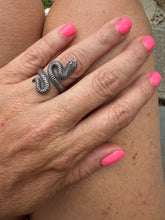 Load image into Gallery viewer, Snake Ring
