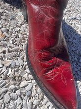 Load image into Gallery viewer, Wrangler Red Western Boots
