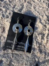 Load image into Gallery viewer, Vintage Dream Weaver Jet Dangle Earrings
