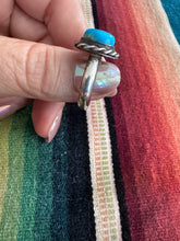 Load image into Gallery viewer, Round Turquoise Ring
