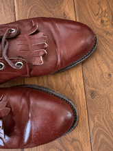 Load image into Gallery viewer, Vintage Mens Justin Brown Lace Up Ropers
