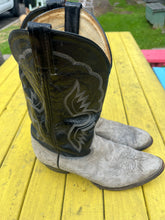 Load image into Gallery viewer, Tony Lama Leather Boots~ Mens Size 11 D
