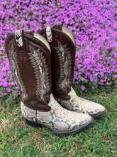 Load image into Gallery viewer, Montana Snakeskin Boots ~ Mens Size 8.5
