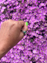 Load image into Gallery viewer, Malachite &amp; Mother of Pearl Mirrored Ring
