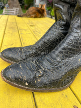 Load image into Gallery viewer, Leather Snakeskin Boots~ Mens Size 11.5 D
