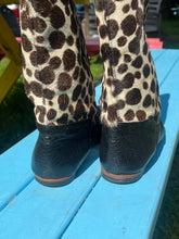 Load image into Gallery viewer, Polka Dot Fur Leather Boots ~ Womens Size 11
