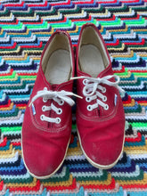 Load image into Gallery viewer, Made in USA Vans  Shoes
