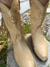 Load image into Gallery viewer, Vintage Guess Suede Ankle Boots
