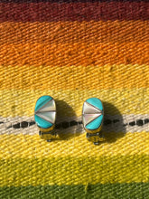 Load image into Gallery viewer, Turquoise Clip On Earrings
